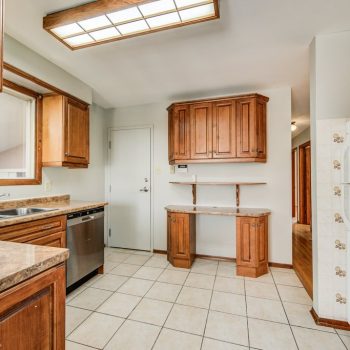 017-85WinterAve_17_m