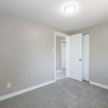 019-239 Cedarwoods, Kitchener-6018_m