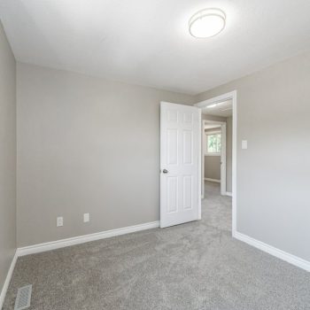 021-239 Cedarwoods, Kitchener-6020_m