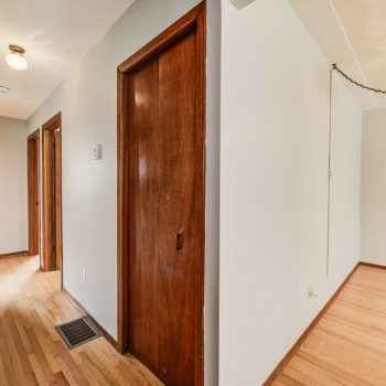 021-85WinterAve_21_m