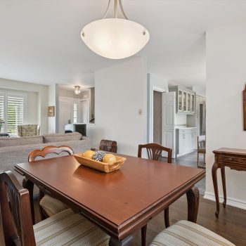 11-Riverside Dr 011