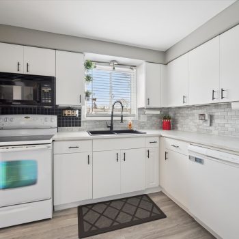 16-Kingswood Dr 016