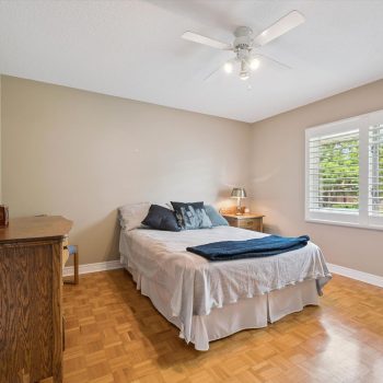 26-Riverside Dr 026
