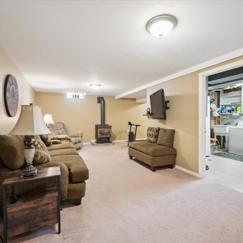 27-Kingswood Dr 027